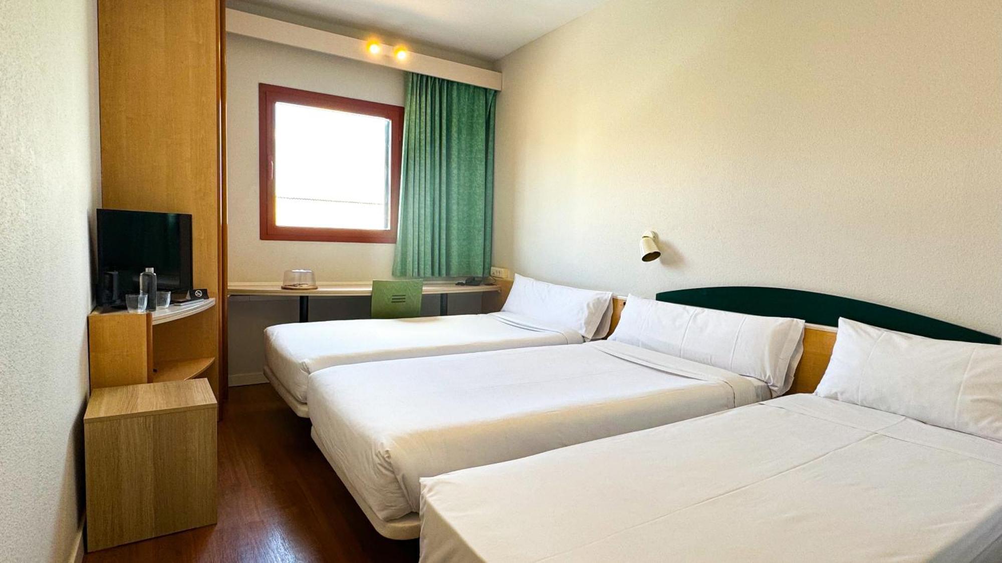 Hotel Iris Гвадалахара Экстерьер фото
